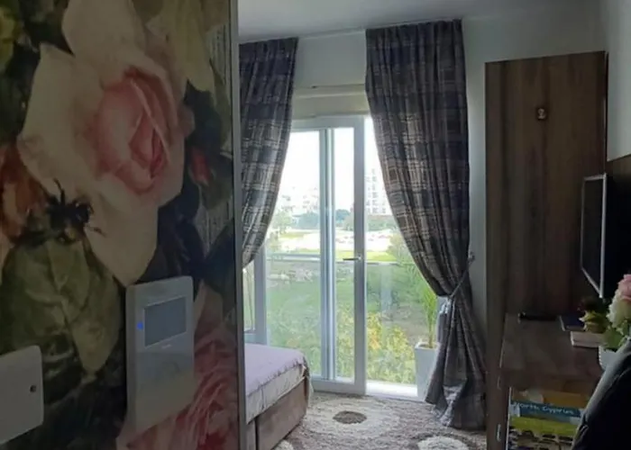 Lux * Αμμόχωστος